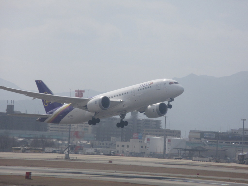 タイ国際　B787離陸
