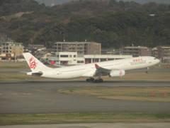 香港ドラゴン航空の離陸