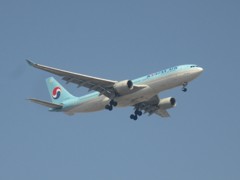 KOREANA AIR  A330-200  HL7552
