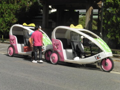 博多名所めぐりのお洒落なタクシー