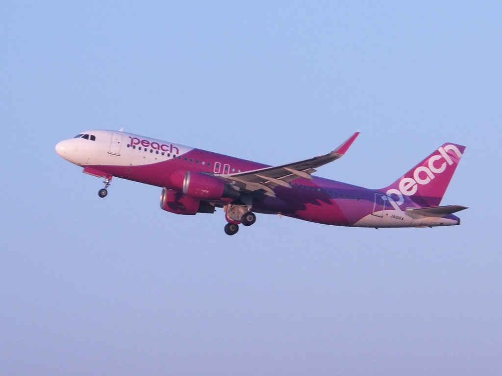 PEACH A320の離陸