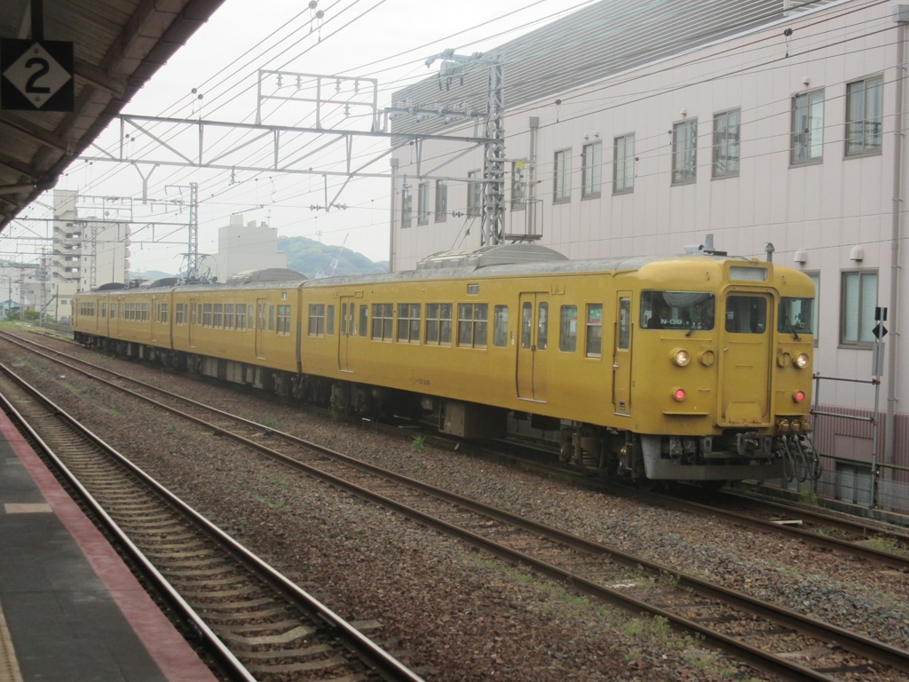 115系電車　下関にて
