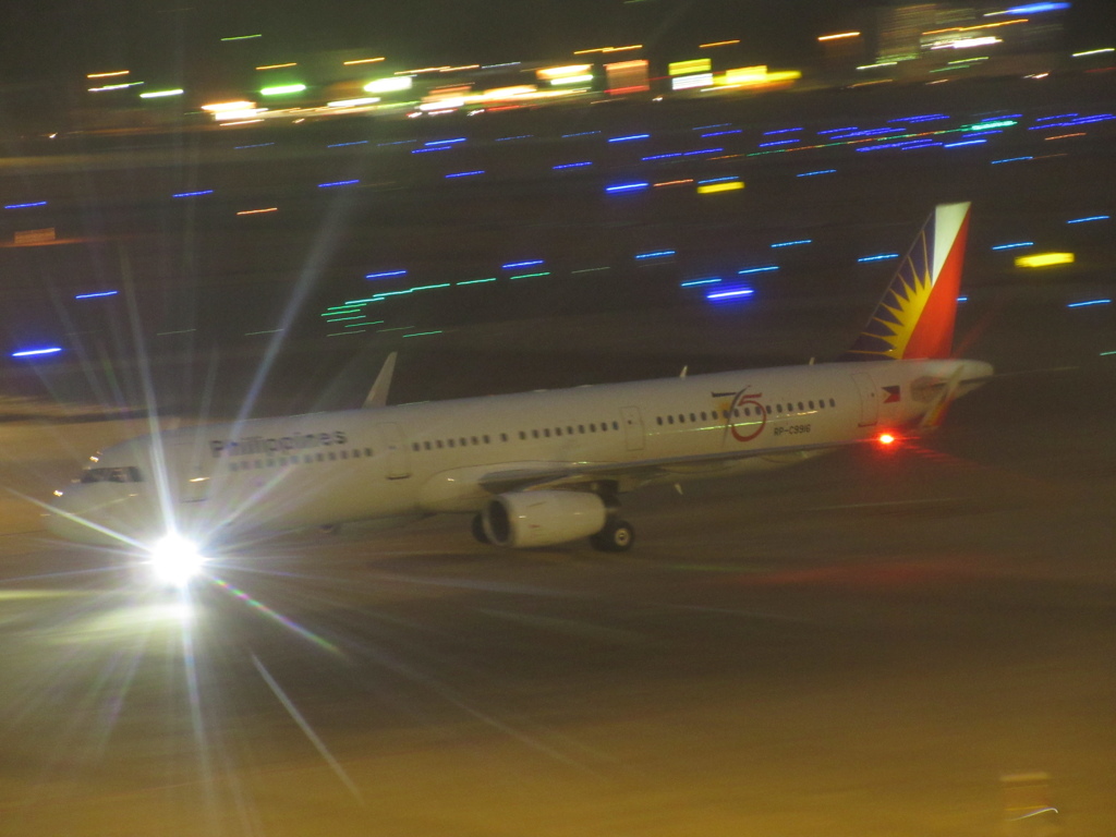 フィリピン航空　A321到着