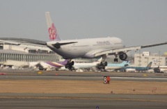 斜め後ろよりから⑨