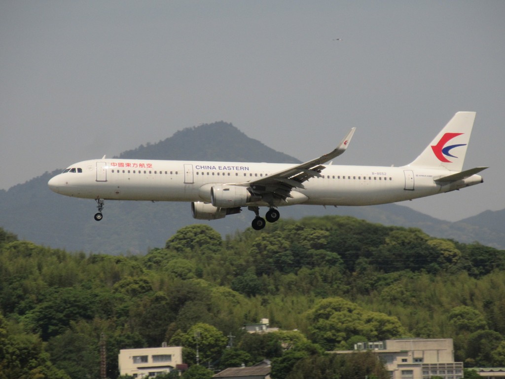 CHINA EASTERN  A321  