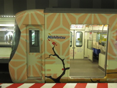 西鉄福岡駅にて　8000系旅人引退セレモニーの様子です②