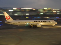 夜間の空港②