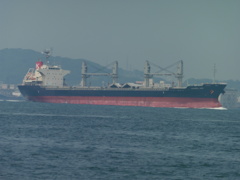 関門海峡を航行する船①