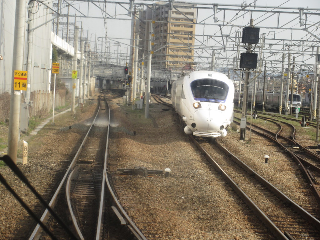 列車の前面展望より