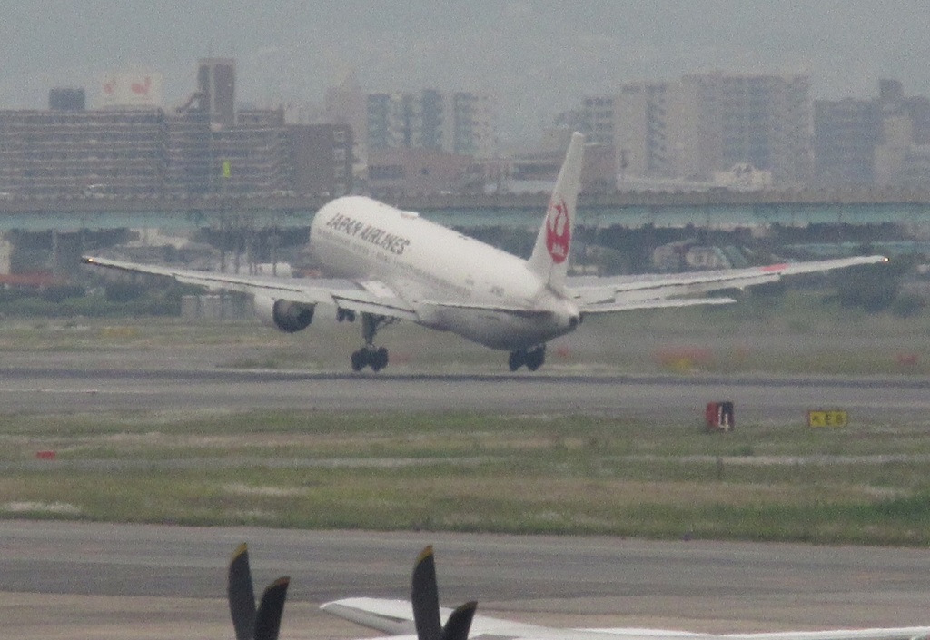 JAL　B767の離陸