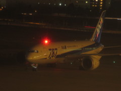 ANA　B787の夜の出発