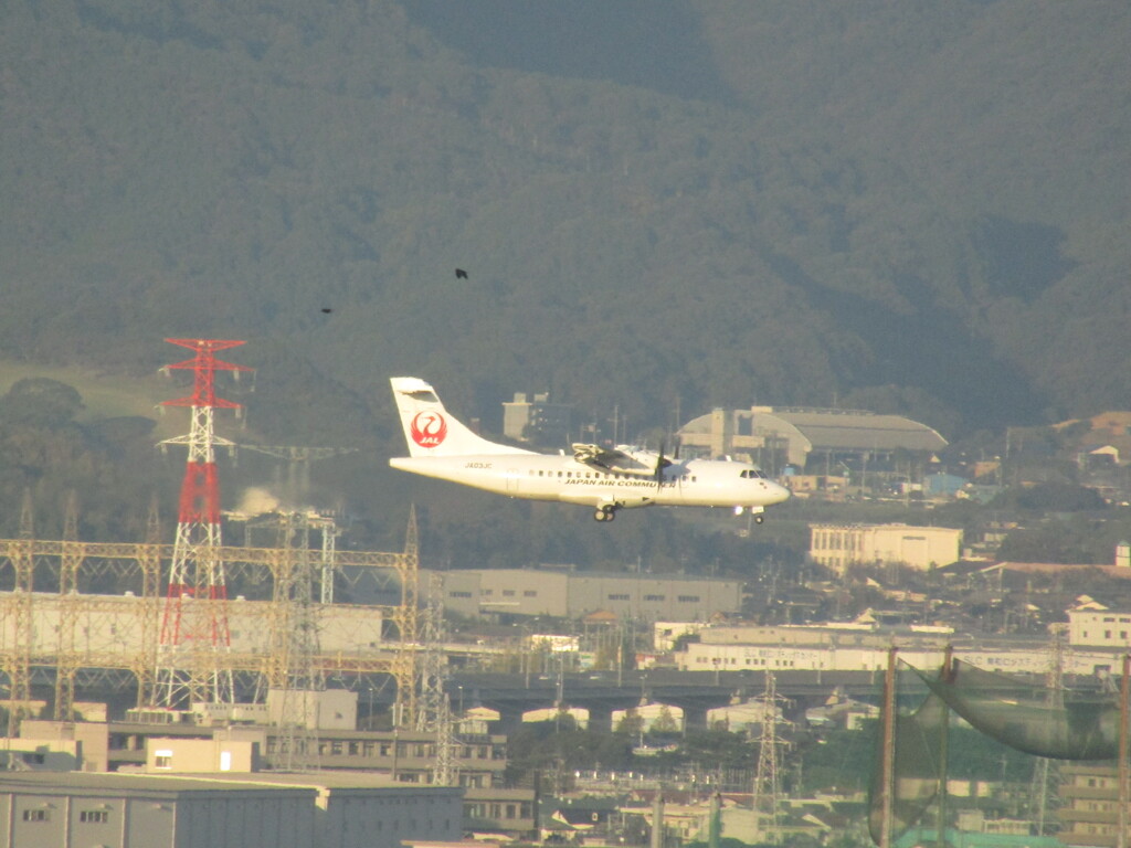 福岡空港へのランディング　博多シティより　⑤