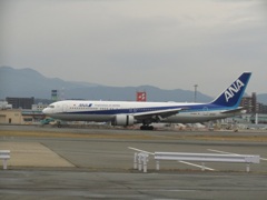 ANA   B767-300ER   JA611A　