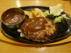 レストランBIGBOYで食べた手ごねハンバーグ
