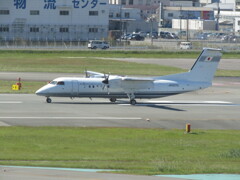 福岡空港離陸の国土交通省飛行検査機　JA007G