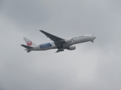 JAL777-200離陸
