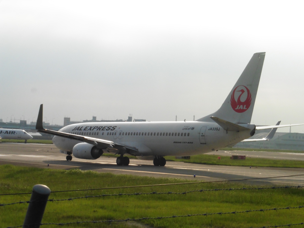 R34より　JAL　B737-800の出発