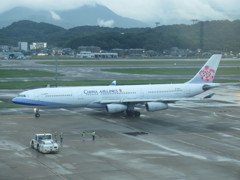 CHINA　AIRLINE　A340　B-18803出発