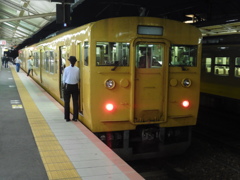 下関駅に停車中のＪＲ西の列車③