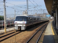 783系回送電車通過