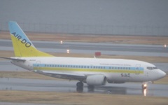 羽田空港でのAIRDO　B737-500