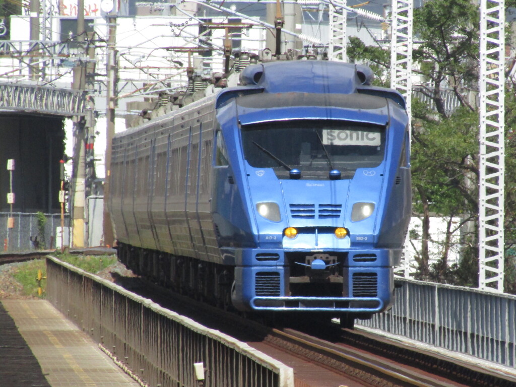 883系青いソニック　④
