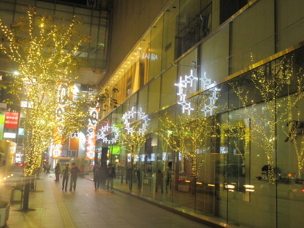 天神IWATAYAのクリスマスイルミネーションです②