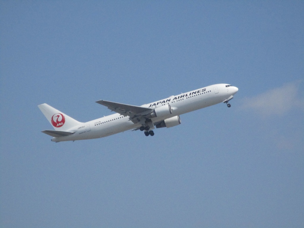 JAL   767-300ER  JA613J