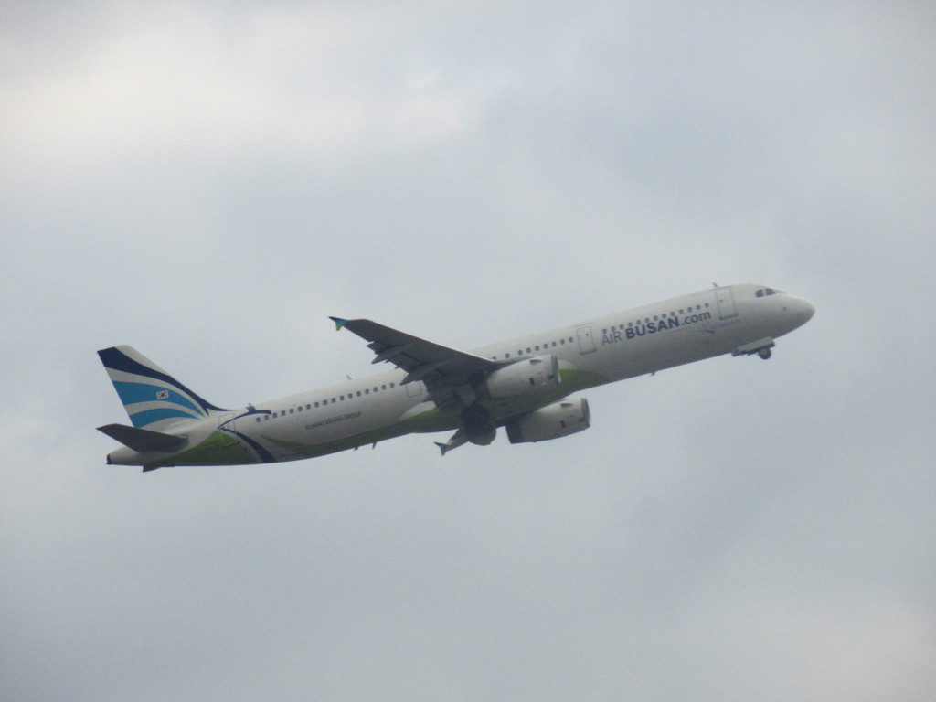 AIR　BUSANの離陸