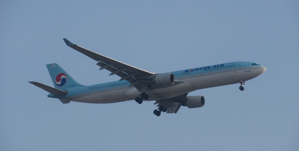 KOREAN　AIR　A330着陸