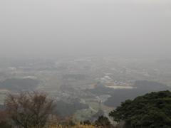 山頂からの霧のかかった景色③