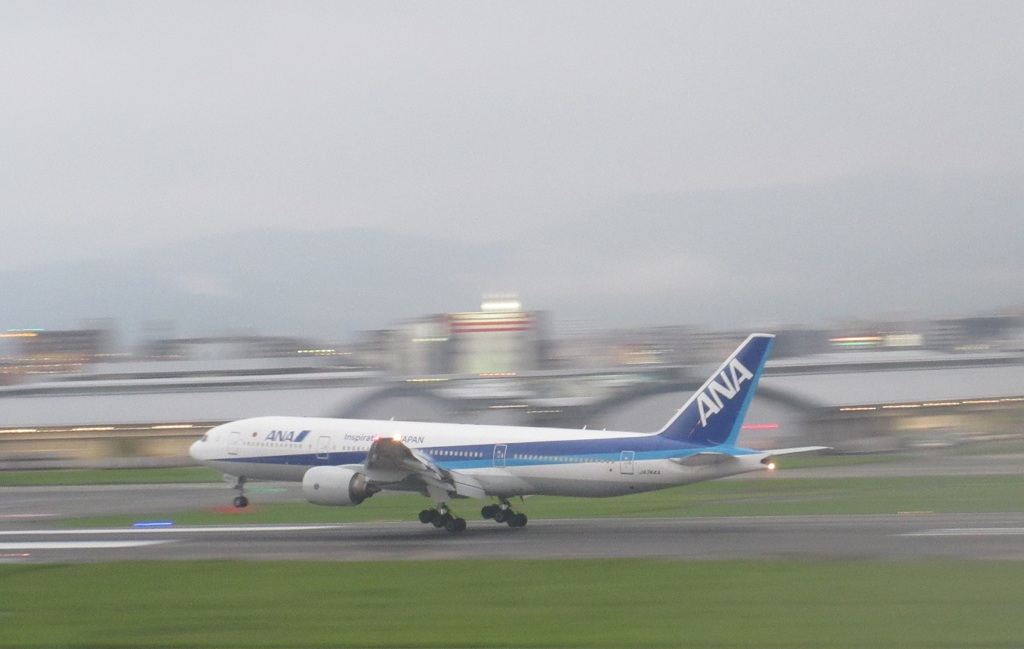 夕暮れの空港③