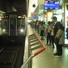 GWの列車を待つ人たち