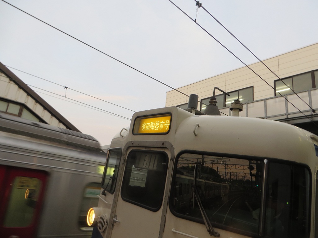 JR九州415系有田陶器市号