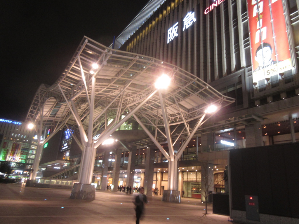 イルミネーションが撤去された博多シティ