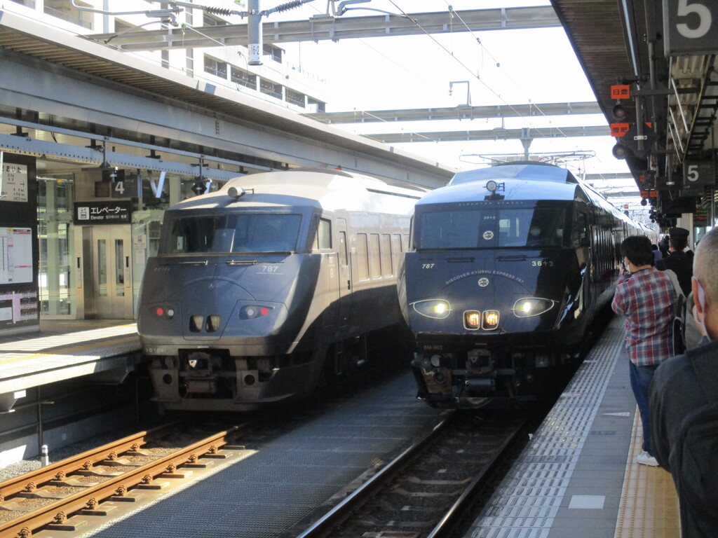 大分駅での32ぷらす3のお出迎え　②