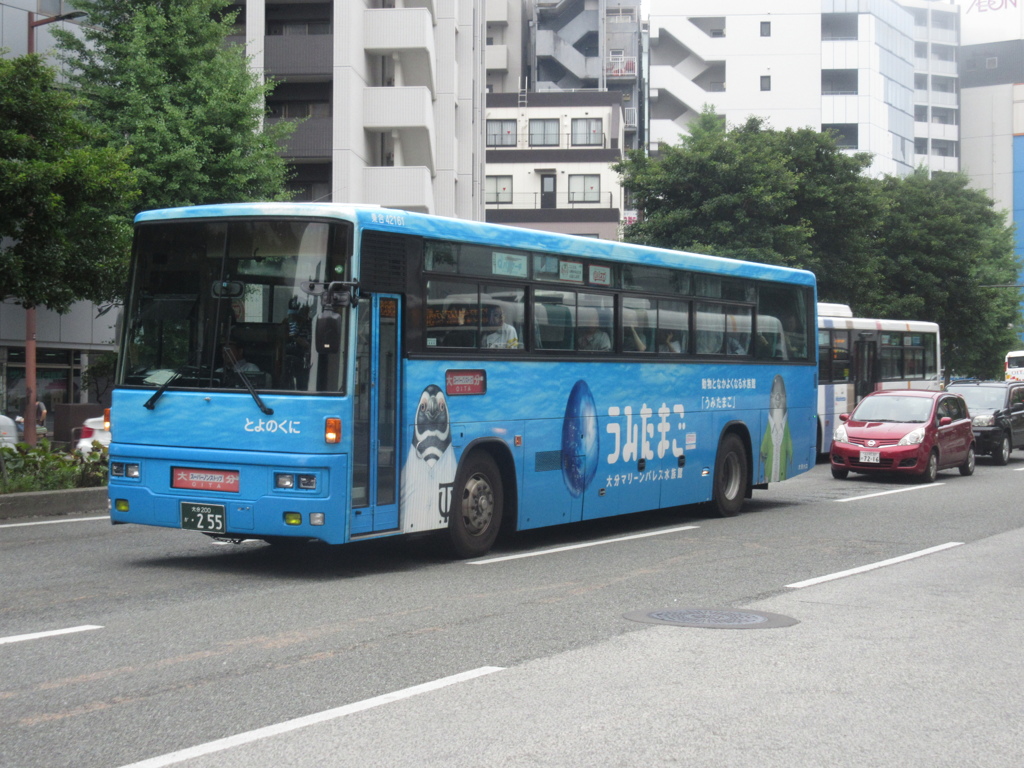 大分バスの　うみたまご　の塗装車両①
