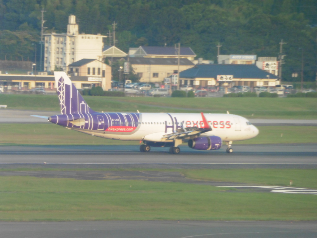 香港エクスプレス到着①