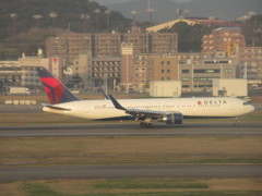 DELTAの着陸