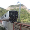 目の前から見た篠栗線８１７系