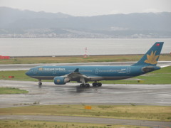 ベトナム航空　A330出発