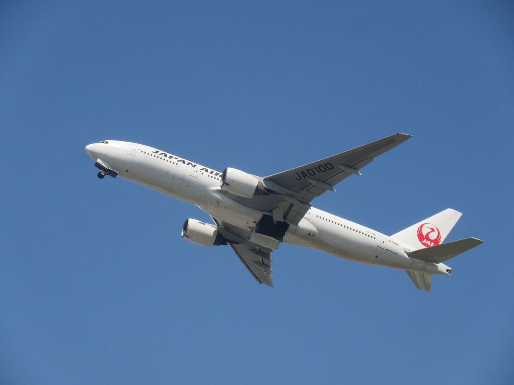 JAL  777-200 離陸