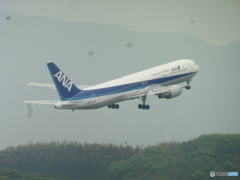 ANA　B767離陸