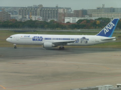 ANA　B767　R2-D2④