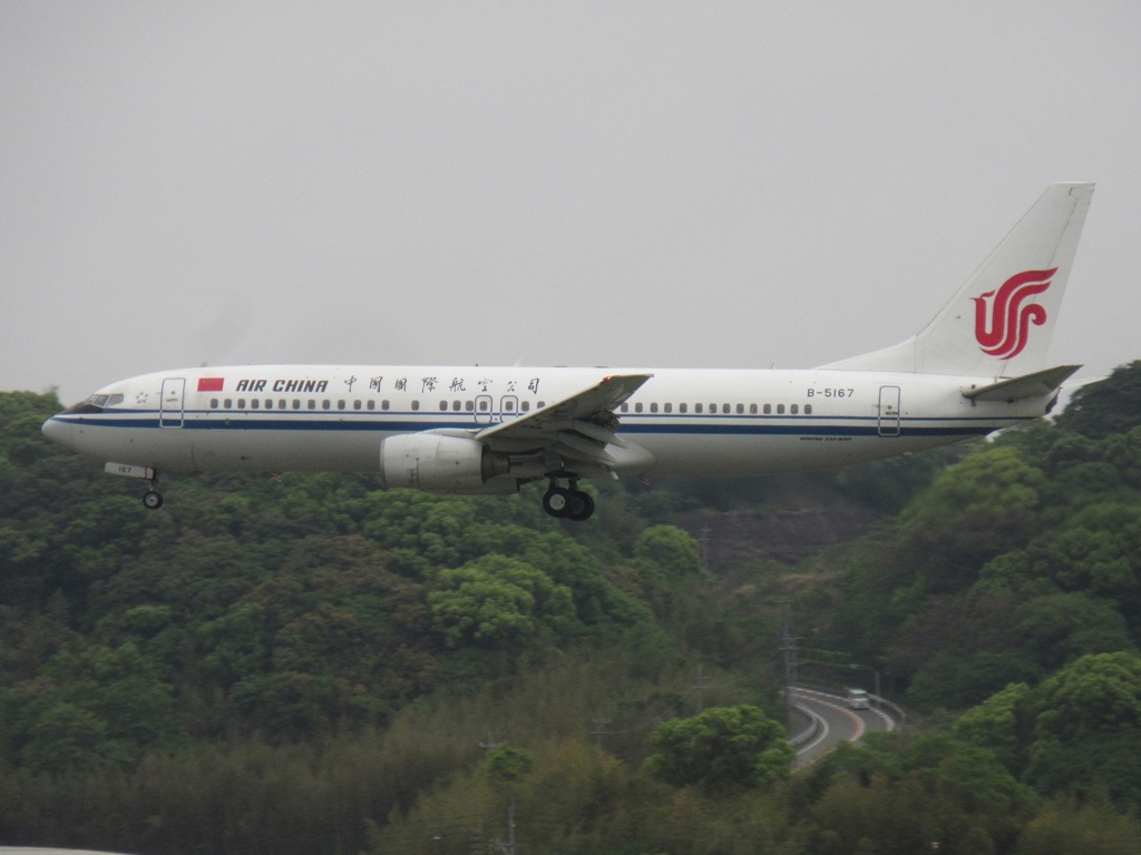 AIR CHINA  737-800 ランディング