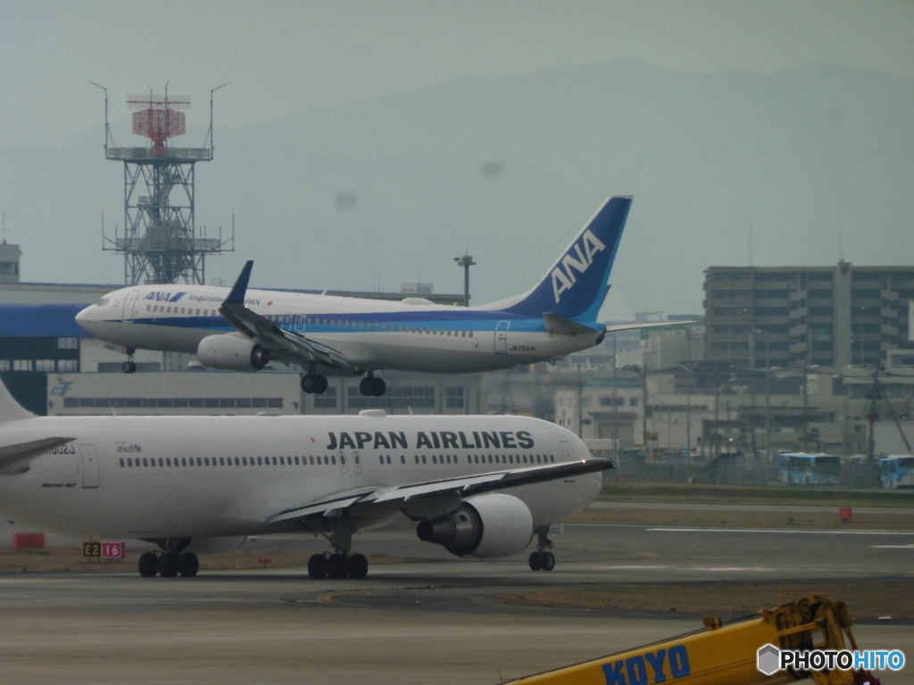 R16着陸のANA　B737