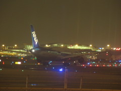 夜の空港にて③