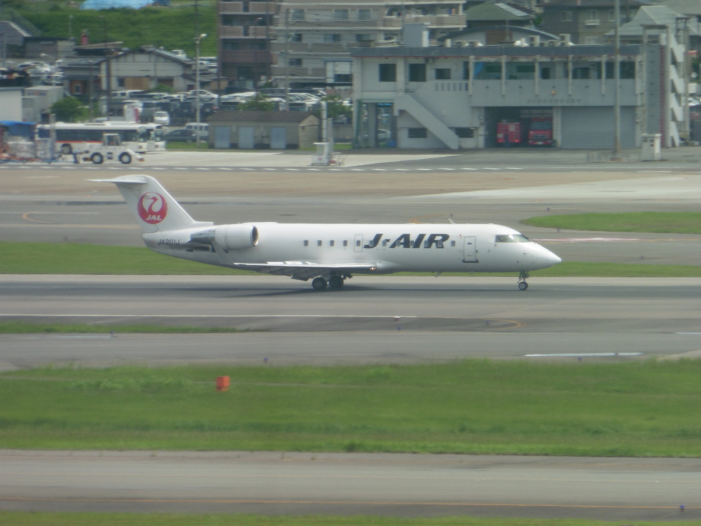 J-AIR　CRJ200着陸
