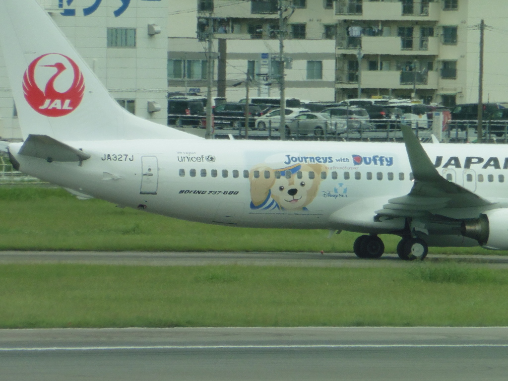 JAL  B737　JA327J　ハッピージャニーエクスプレス到着②