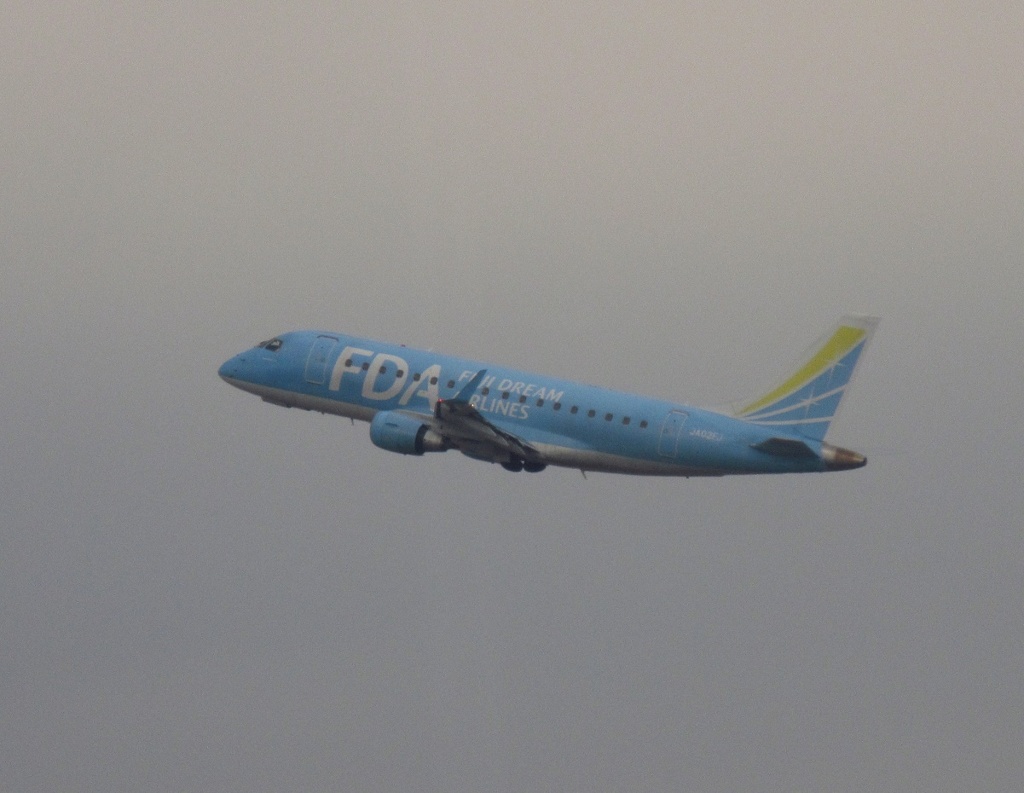 離陸　FDAライトブルー